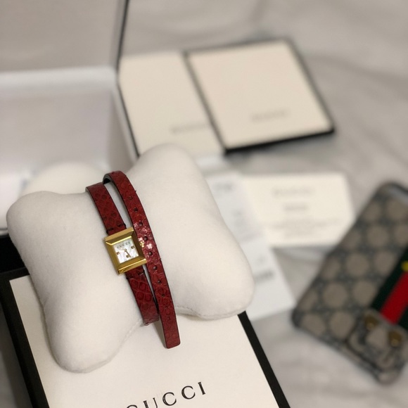 Gucci G-frame watch ( Limited Edition) - Picture 2 of 8